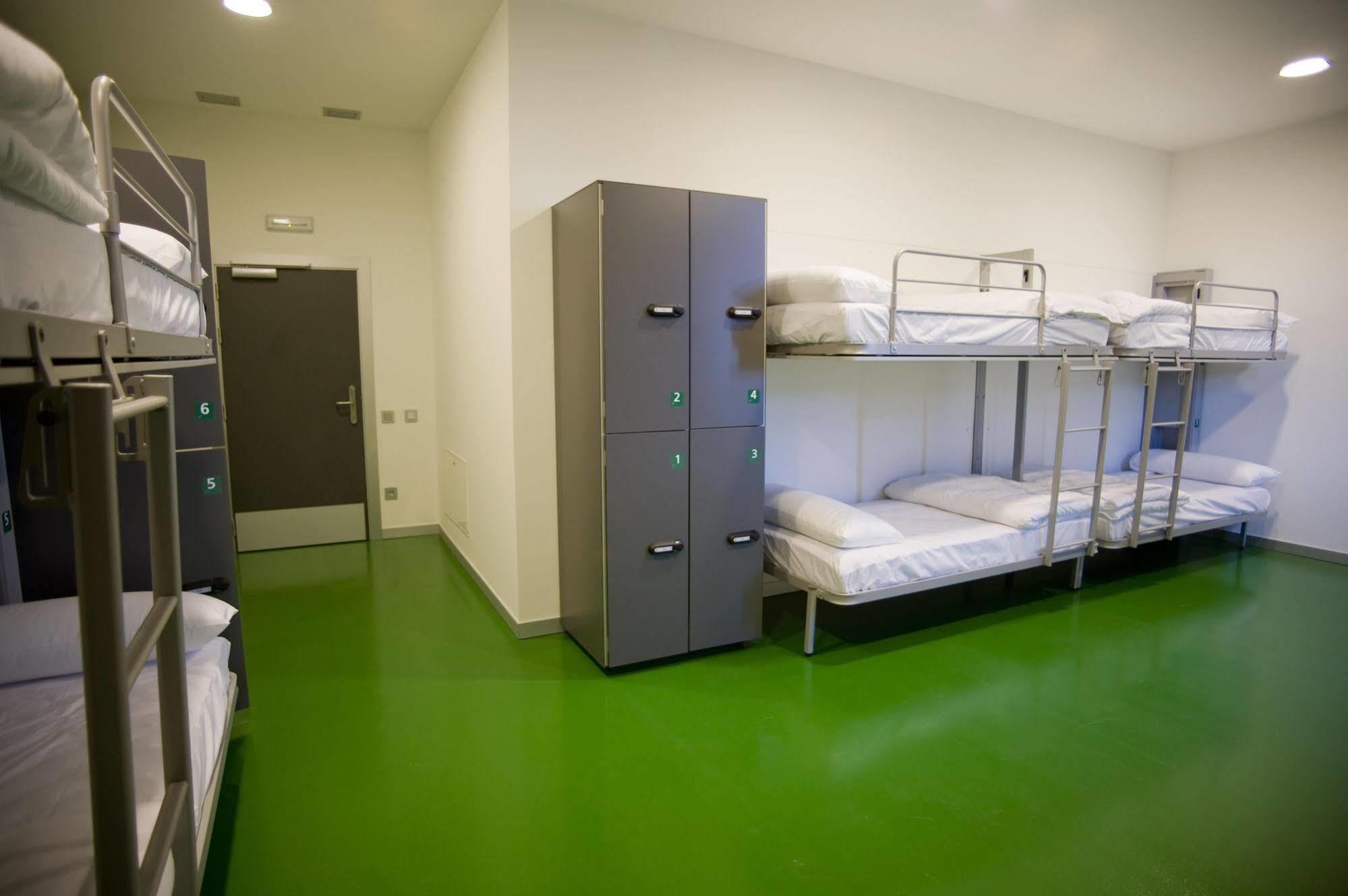 Bbk Bilbao Good Hostel Exterior photo